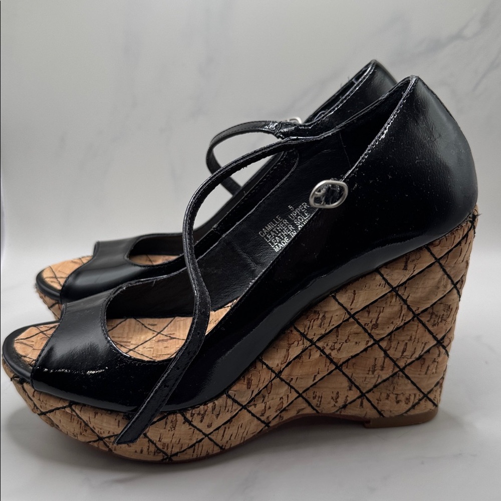 ZiGi NY Camilla Black Peep-Toe Patent Wedge Sandals size 5